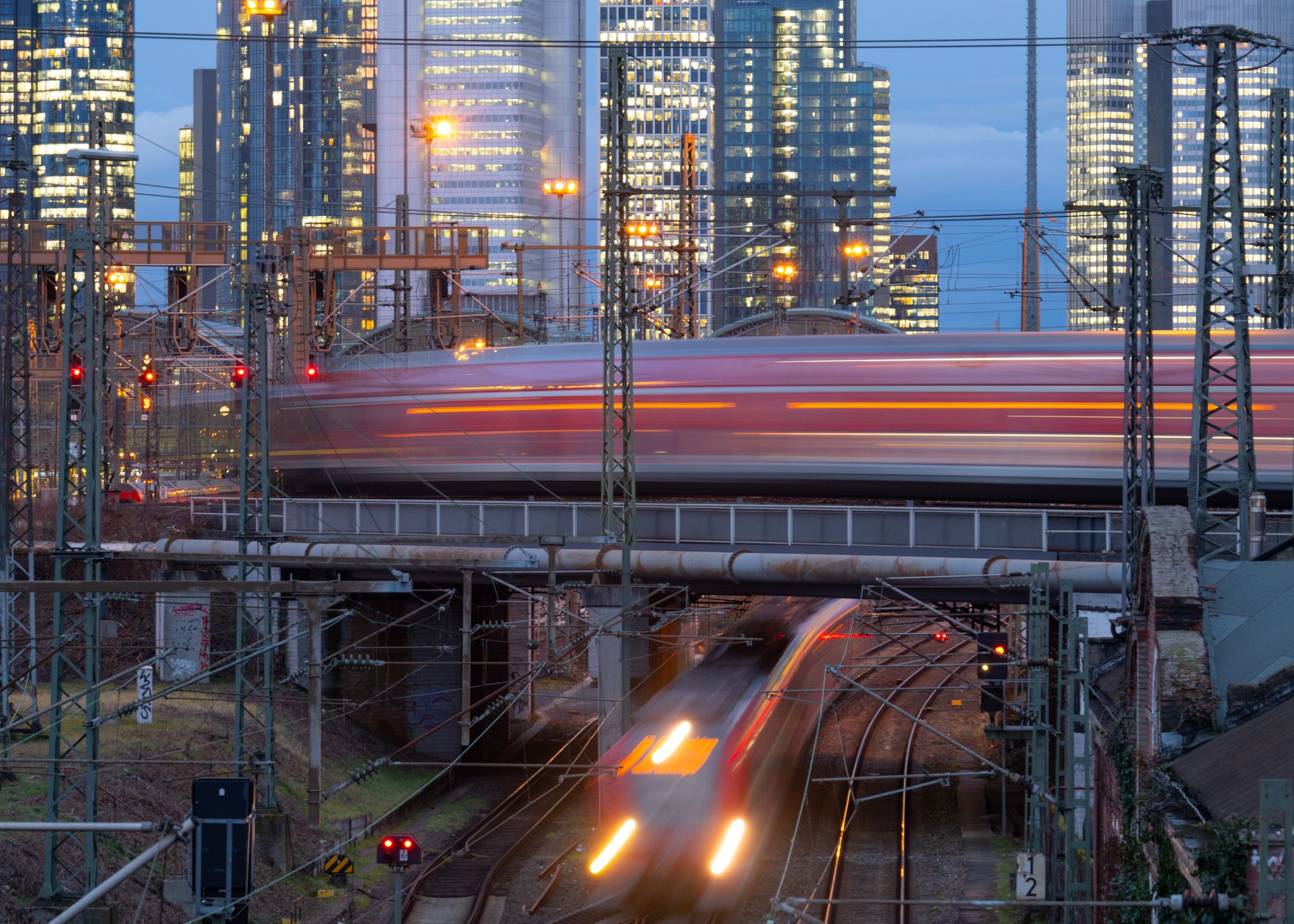 Deutsche Bahn legt Angebot in erster Tarifrunde mit EVG vor