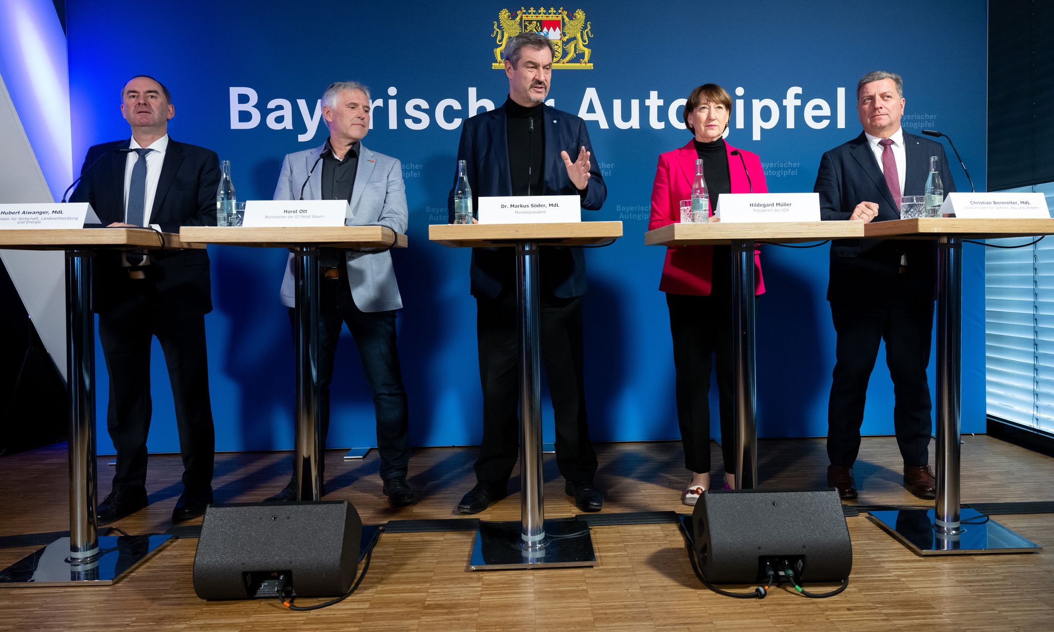 Bayerischer Autogipfel mit vielen Forderungen