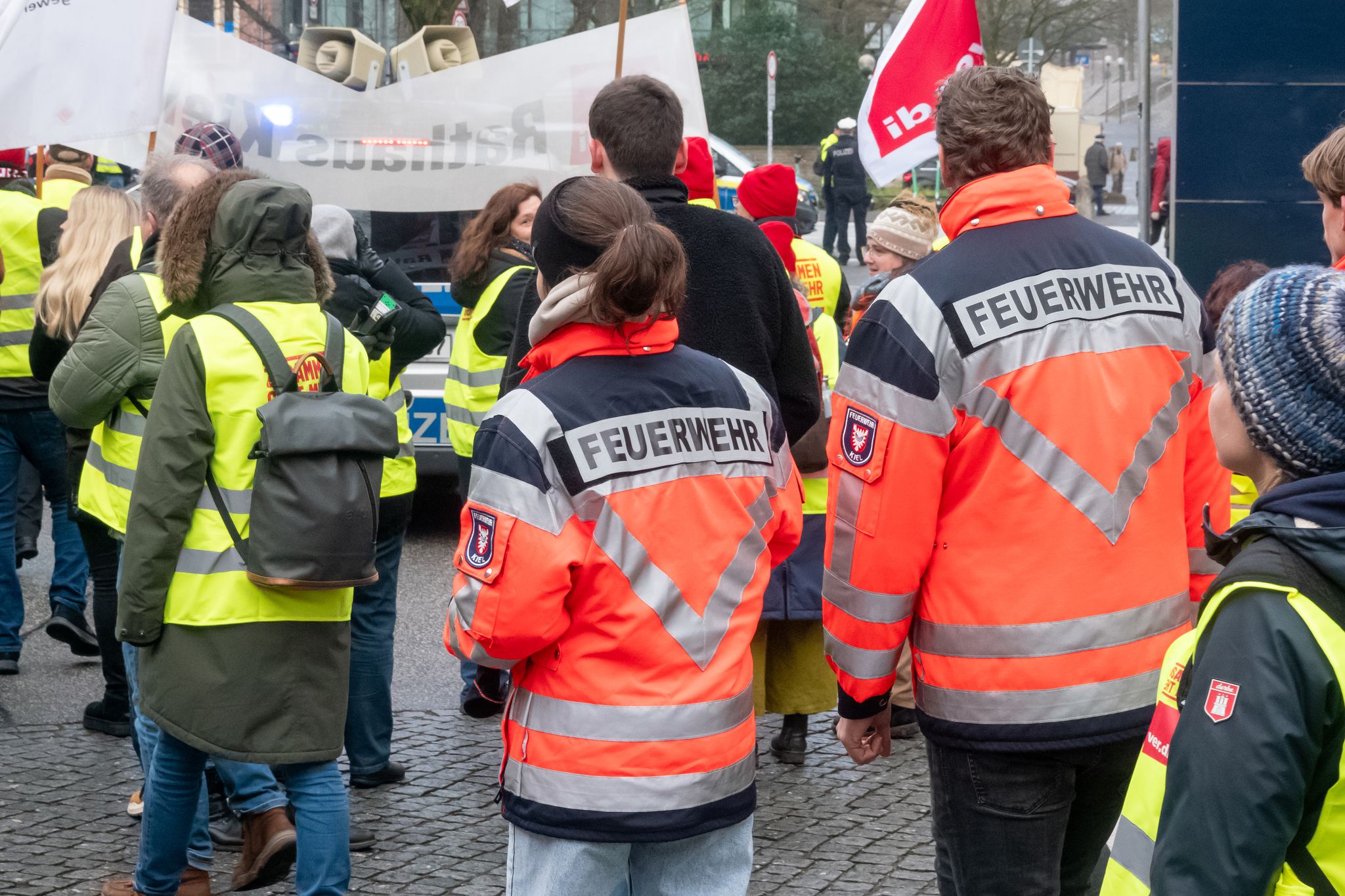 dbb kündigt Warnstreiks und Aktionen an