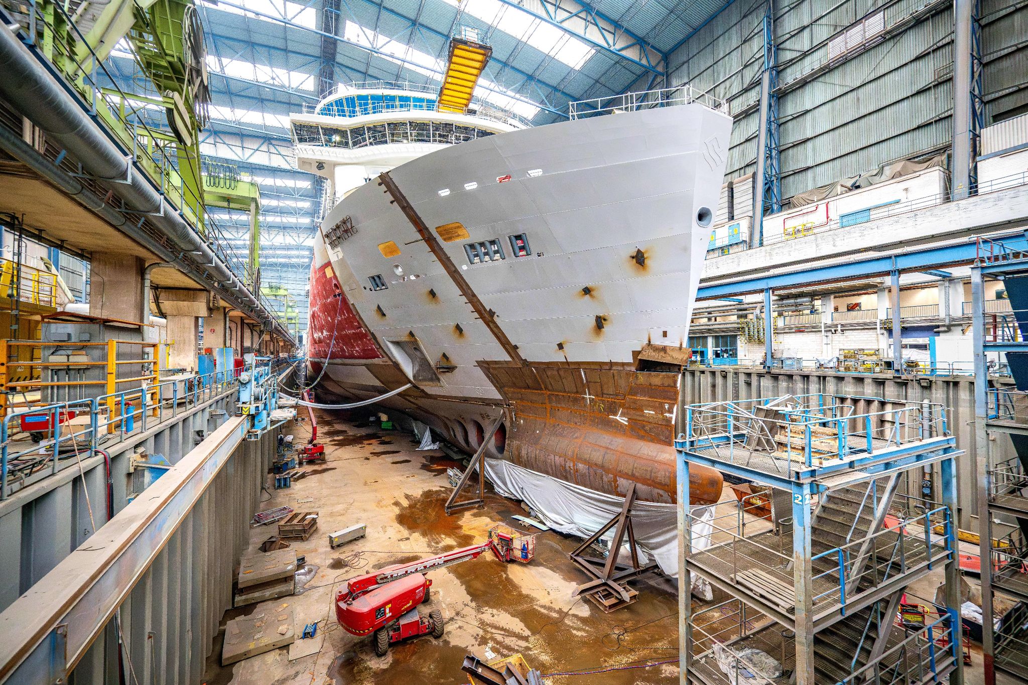 Krise auf der Meyer Werft: Mehr als 400 Stellen in Gefahr