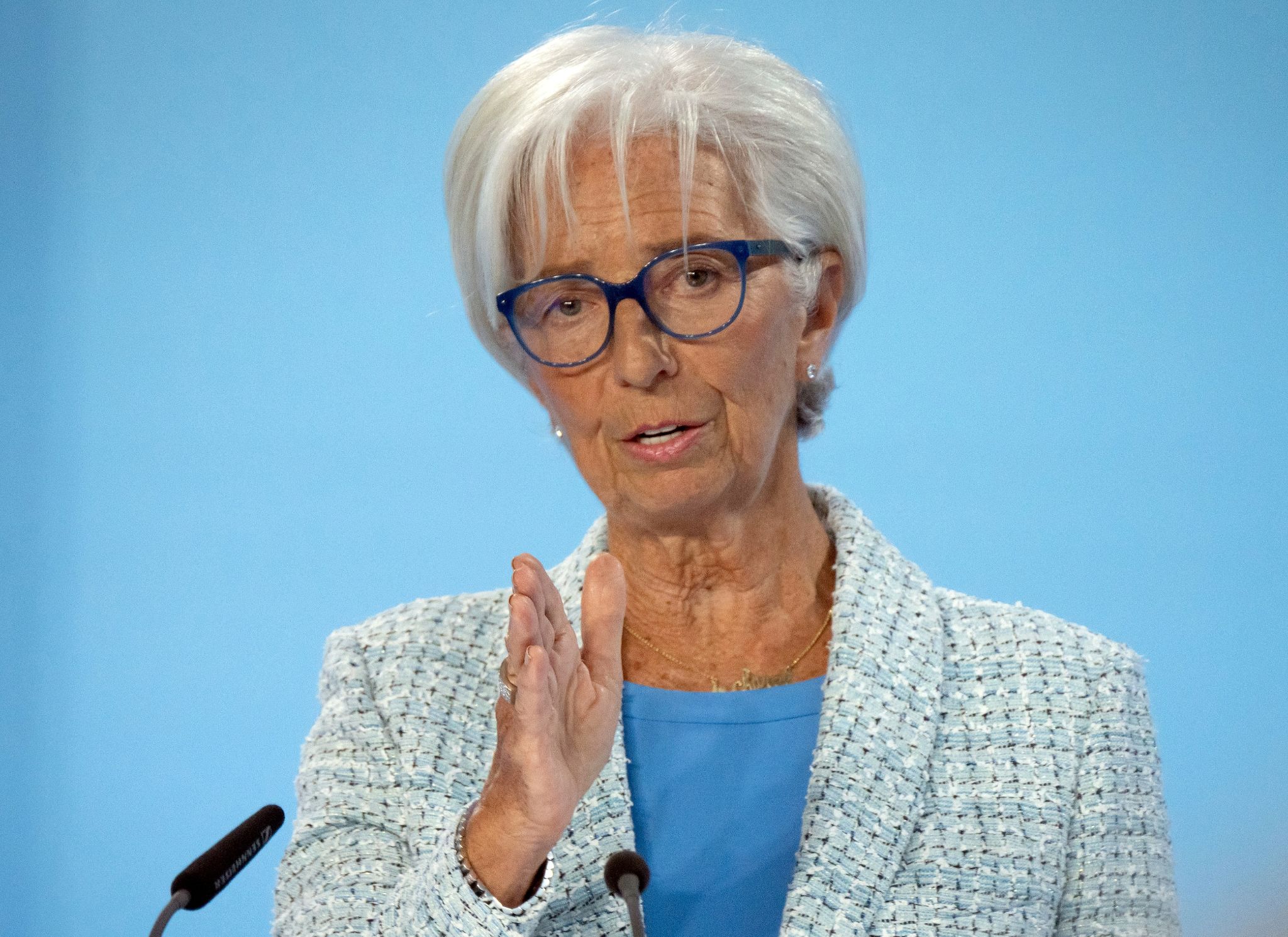 Lagarde will «Fuß noch eine Weile auf der Bremse lassen»