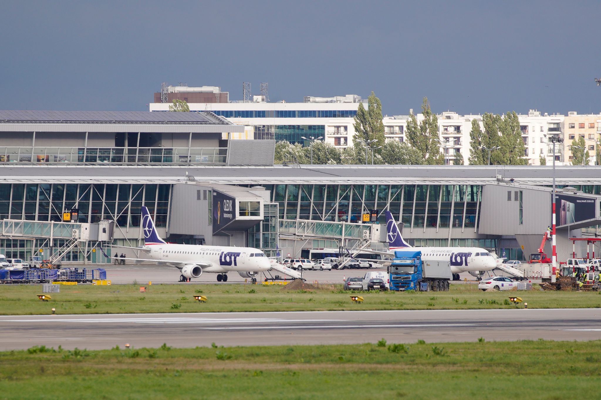 Polen will neuen Zentralflughafen nahe Warschau bauen