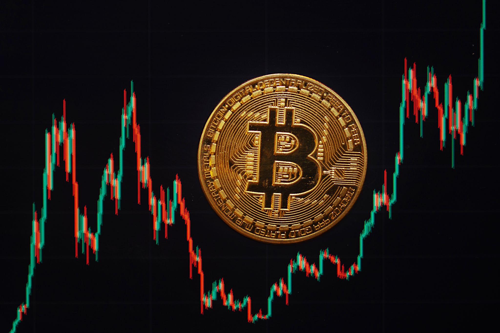 Bitcoin knackt historische Marke von 100.000 Dollar